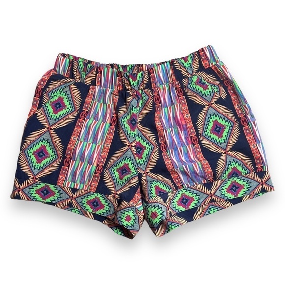 Pink Rose Tribal Print Shorts Size XS - Picture 1 of 3